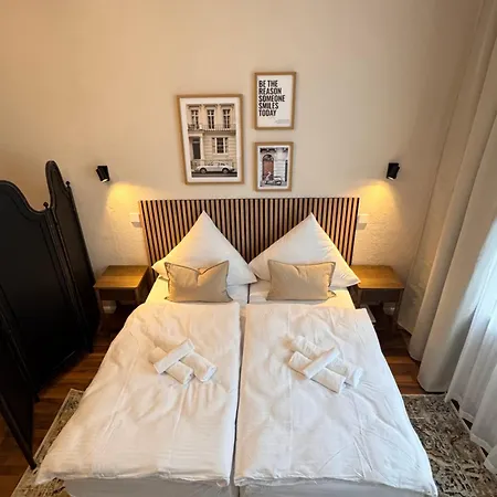 Geraeumiges 3 Raum-city-apartment -ost-2- * دوسلدورف