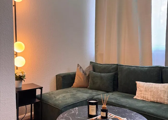 アパート Geraeumiges 3 Raum-city-apartment -ost-2- デュッセルドルフ