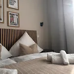 Geraeumiges 3 Raum-city-apartment -ost-2- * Düsseldorf