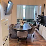 Geraeumiges 3 Raum-city-apartment -ost-2-