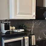 Geraeumiges 3 Raum-city-apartment -ost-2- Düsseldorf