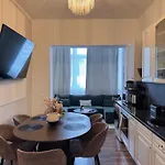 Geraeumiges 3 Raum-city-apartment -ost-2- Düsseldorf