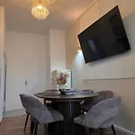 Geraeumiges 3 Raum-city-apartment -ost-2-