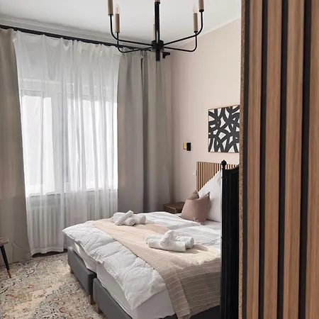 Geraeumiges 3 Raum-city-apartment -ost-2- Apartmán