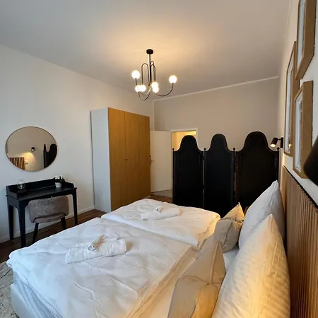 Geraeumiges 3 Raum-city-apartment -ost-2- * Dusseldorf