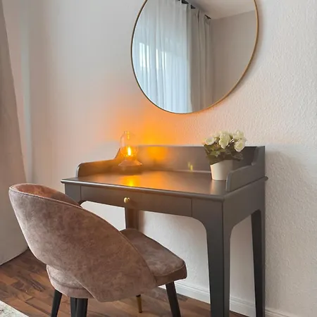 Geraeumiges 3 Raum-city-apartment -ost-2- *