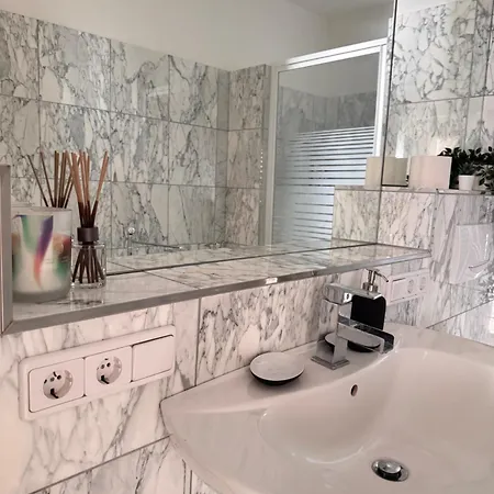 Apartamento Geraeumiges 3 Raum-city-apartment -ost-2- *