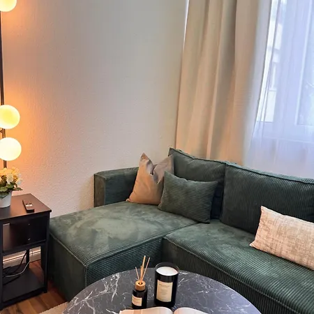 Geraeumiges 3 Raum-city-apartment -ost-2- Apartmán Düsseldorf