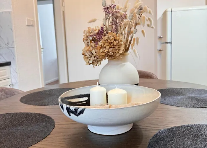 Geraeumiges 3 Raum-city-apartment -ost-2- Appartement