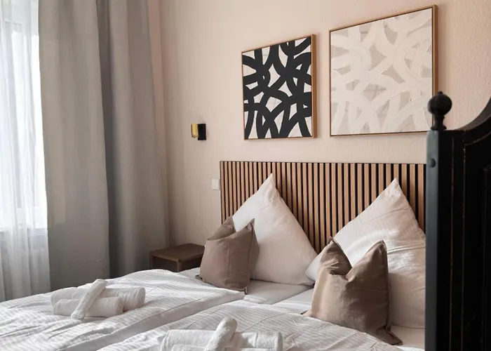 Geraeumiges 3 Raum-city-apartment -ost-2- Apartman