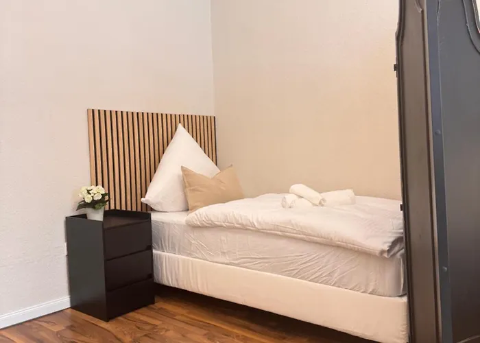 Geraeumiges 3 Raum-city-apartment -ost-2- Appartement