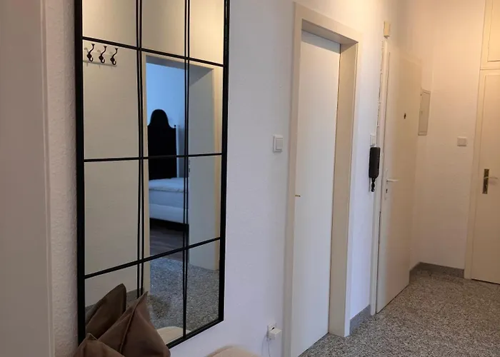 Geraeumiges 3 Raum-city-apartment -ost-2- Apartman