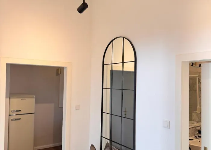 아파트 Geraeumiges 3 Raum-city-apartment -ost-2- 뒤셀도르프