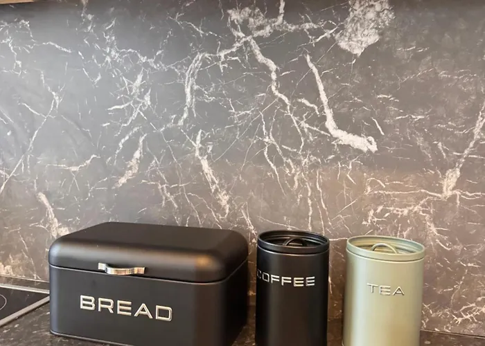 Geraeumiges 3 Raum-city-apartment -ost-2- 아파트 *