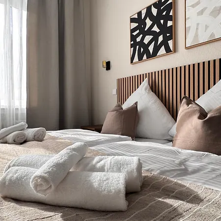 Geraeumiges 3 Raum-city-apartment -ost-2- *