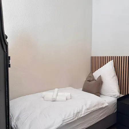 Apartman Geraeumiges 3 Raum-city-apartment -ost-2- Düsseldorf