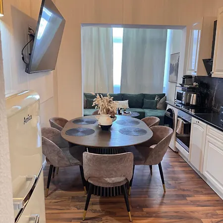 Geraeumiges 3 Raum-city-apartment -ost-2-