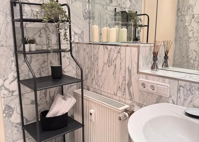 Appartement Geraeumiges 3 Raum-city-apartment -ost-2- Düsseldorf