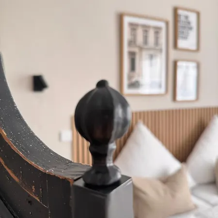 Geraeumiges 3 Raum-city-apartment -ost-2- * דיסלדורף