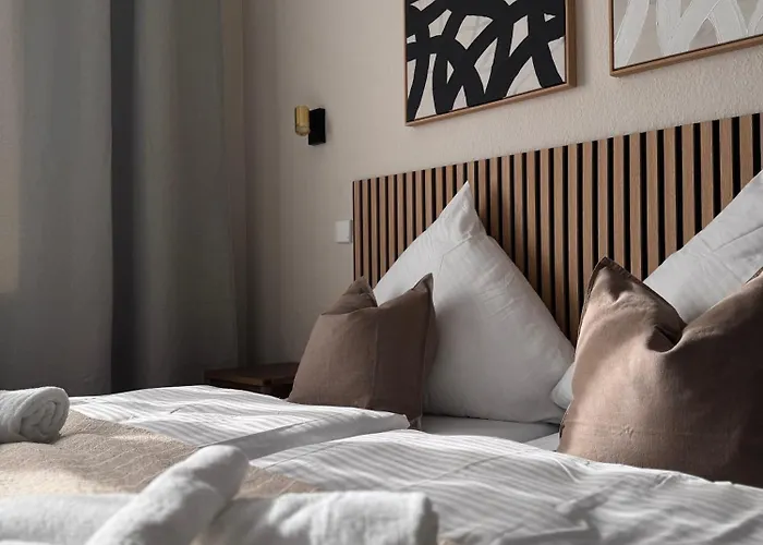 Geraeumiges 3 Raum-city-apartment -ost-2- דיסלדורף