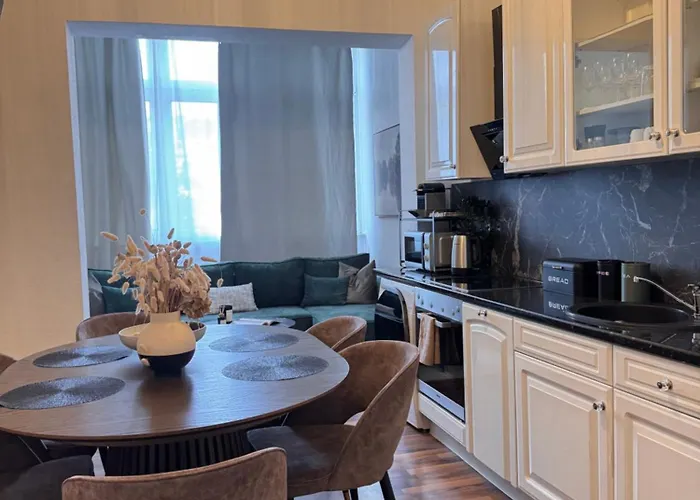 Geraeumiges 3 Raum-city-apartment -ost-2-