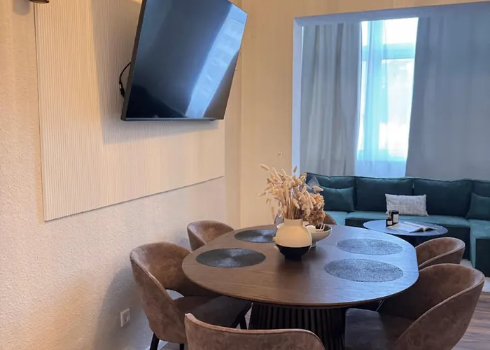 Geraeumiges 3 Raum-city-apartment -ost-2- * דיסלדורף